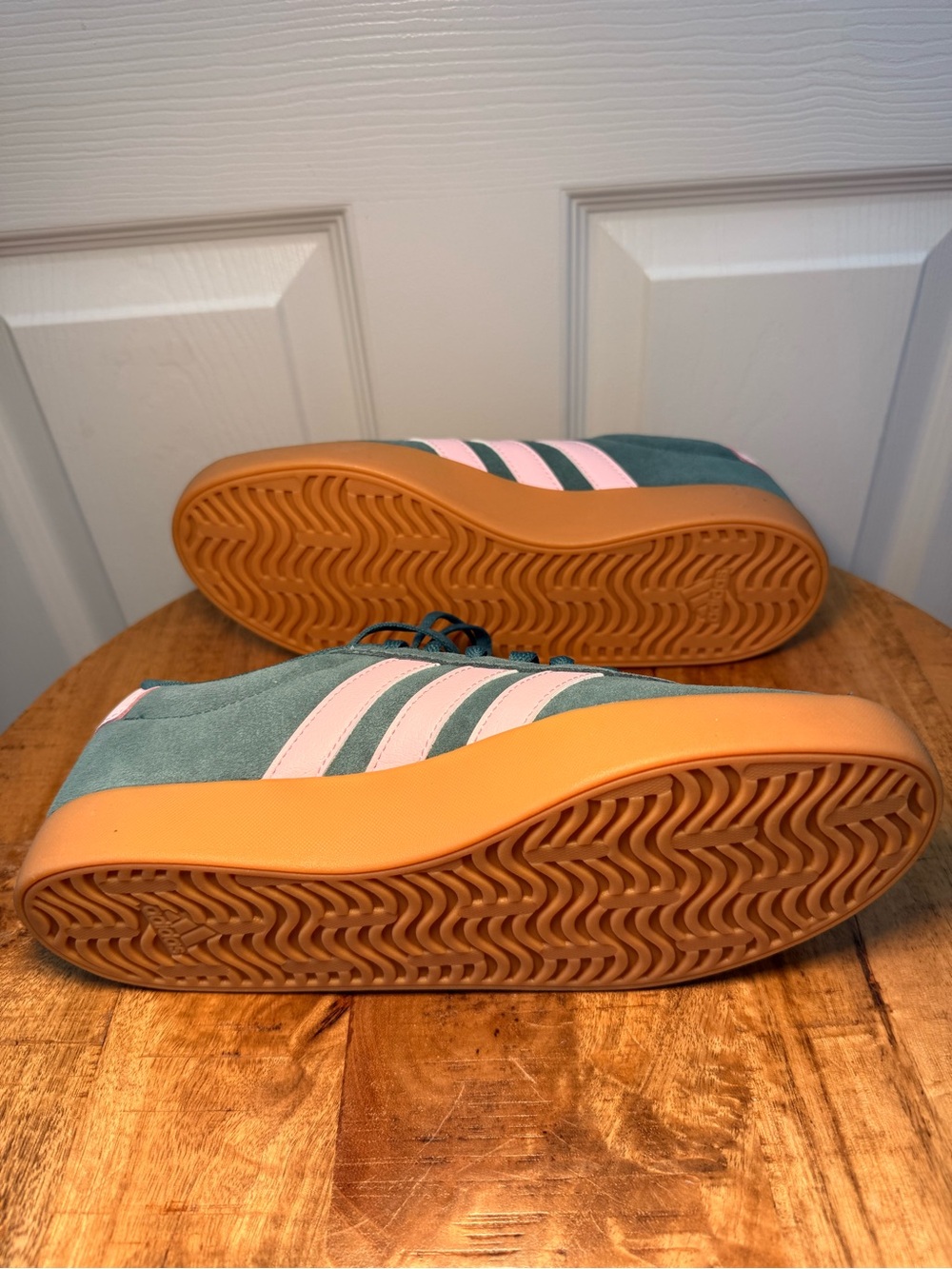Adidas VL Court 3.0 Women’s Teal and Pink Sneakers NWT - Picture 4 of 6